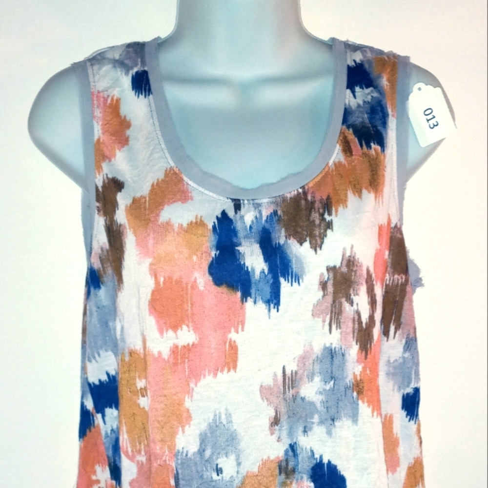 M - SIMPLY VERA - HI-LOW WATERCOLOR FLORAL TANK